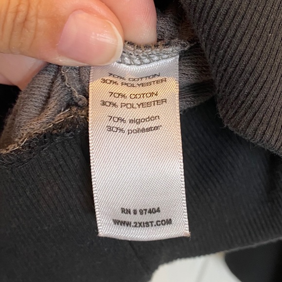 Like New! Activewear Comfort Crewneck Sweatshirt - Picture 3 of 6